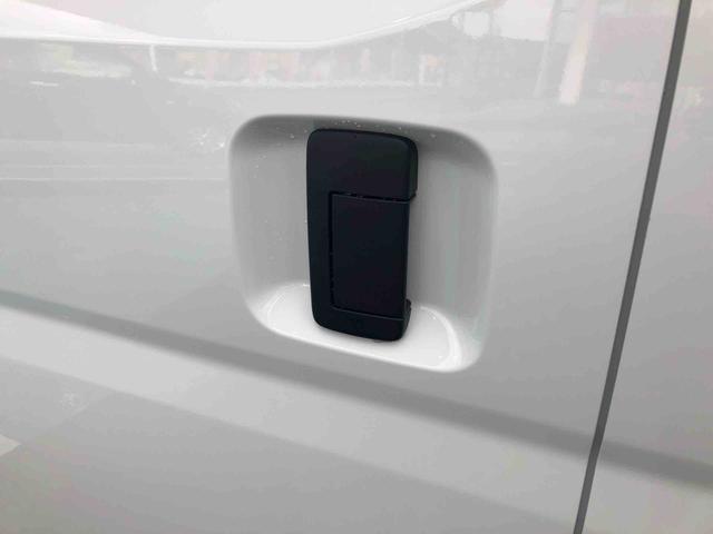 ハイゼットカーゴＤＸ　４ＷＤ　走行距離３６２１ｋｍ４ＷＤ　スマートアシスト　マニュアルエアコン　キーレスエントリー　スチールホイール　パワーウィンドウ　コーナーセンサー（山形県）の中古車