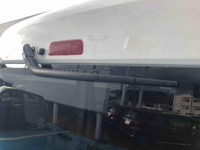 ハイゼットカーゴＤＸ　４ＷＤ　走行距離３６２１ｋｍ４ＷＤ　スマートアシスト　マニュアルエアコン　キーレスエントリー　スチールホイール　パワーウィンドウ　コーナーセンサー（山形県）の中古車