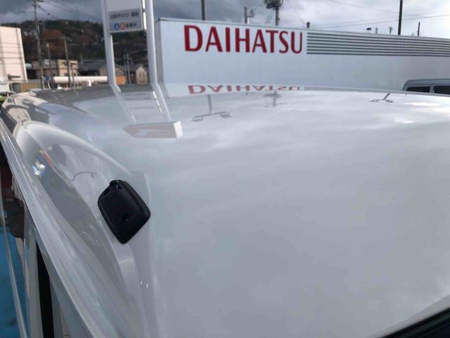 ハイゼットカーゴＤＸ　４ＷＤ　走行距離３６２１ｋｍ４ＷＤ　スマートアシスト　マニュアルエアコン　キーレスエントリー　スチールホイール　パワーウィンドウ　コーナーセンサー（山形県）の中古車