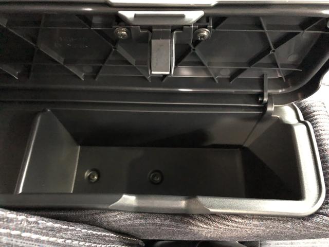 ムーヴＲＳ　４ＷＤ　走行距離８６９ｋｍ・１５インチアルミホイール４ＷＤ　スマートアシスト　ステアリングスイッチ　キーフリーシステム　１５インチアルミホイール　ＬＥＤヘッドランプ　パワースライドドア（山形県）の中古車