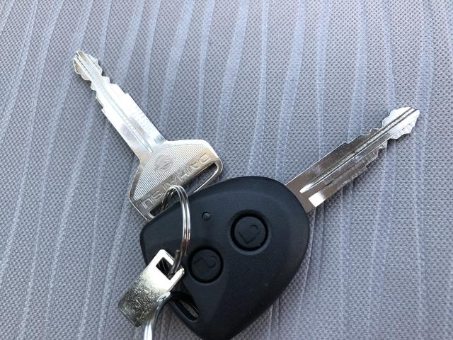 ミライースＸ　ＳＡIII　４ＷＤ　走行距離３１３５ｋｍ４ＷＤ　スマートアシスト　デジタルメーター　フルホイールキャップ　マニュアルエアコン　キーレスエントリー　コーナーセンサー（山形県）の中古車