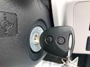４ＷＤ　スマートアシスト　マニュアルエアコン　１４インチフルホイールキャップ　キーレスエントリー　コーナーセンサー　純正ナビ装着用アップグレードパック（山形県）の中古車