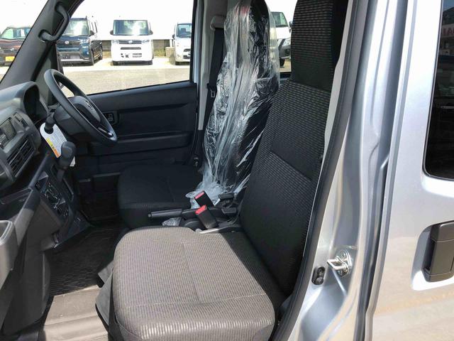 ハイゼットカーゴＤＸ　４ＷＤ　走行距離１３５０ｋｍ・ＡＭ／ＦＭラジオ４ＷＤ　スマートアシスト　ＡＭ／ＦＭラジオ　キーレスエントリー　マニュアルエアコン　コーナーセンサー　１２Ｖ電源　アイドリングストップ（山形県）の中古車