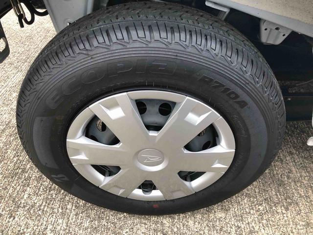 ハイゼットカーゴクルーズ　４ＷＤ　走行距離３７０８ｋｍ４ＷＤ　スマートアシスト　フルホイールキャップ　マニュアルエアコン　プッシュボタンスタート　パワーウィンドウ　アイドリングストップ（山形県）の中古車