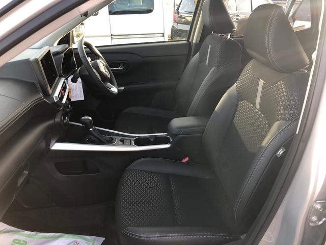 ロッキープレミアムＧ　ＨＥＶ　２ＷＤ　走行距離４４０１ｋｍ２ＷＤ　スマートアシスト　アルミホイール　ステアリングスイッチ　キーフリーシステム　セパレートシート　オートエアコン（山形県）の中古車