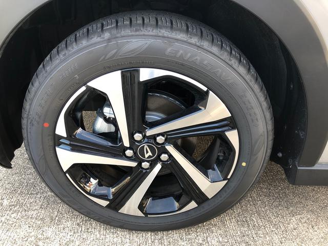 ロッキープレミアムＧ　ＨＥＶ　２ＷＤ　走行距離４４０１ｋｍ２ＷＤ　スマートアシスト　アルミホイール　ステアリングスイッチ　キーフリーシステム　セパレートシート　オートエアコン（山形県）の中古車