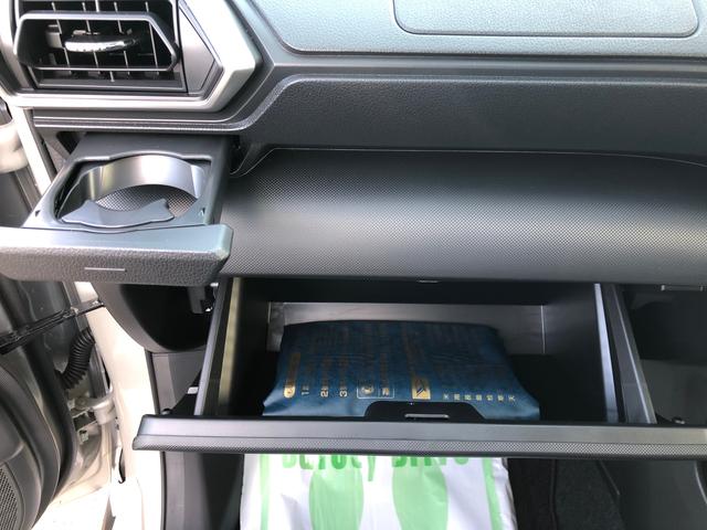 ロッキープレミアムＧ　ＨＥＶ　２ＷＤ　走行距離４４０１ｋｍ２ＷＤ　スマートアシスト　アルミホイール　ステアリングスイッチ　キーフリーシステム　セパレートシート　オートエアコン（山形県）の中古車