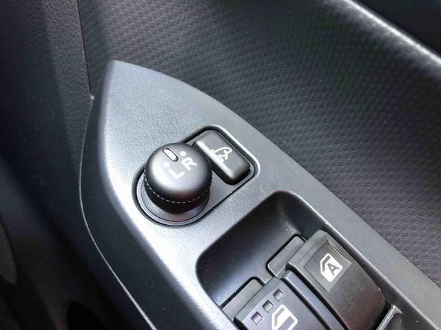 ミライースＸ　リミテッドＳＡIII　４ＷＤ　走行距離８１５１ｋｍ４ＷＤ　スマートアシスト　デジタルメーター　フルホイールキャップ　コーナーセンサー　マニュアルエアコン　キーレスエントリー（山形県）の中古車