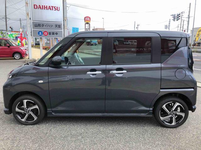 ムーヴＲＳ　４ＷＤ　走行距離３６０２ｋｍ４ＷＤ　スマートアシスト　１５インチアルミホイール　両側パワースライドドア　純正ナビ装着用アップグレードパック　電動パーキングブレーキ（山形県）の中古車