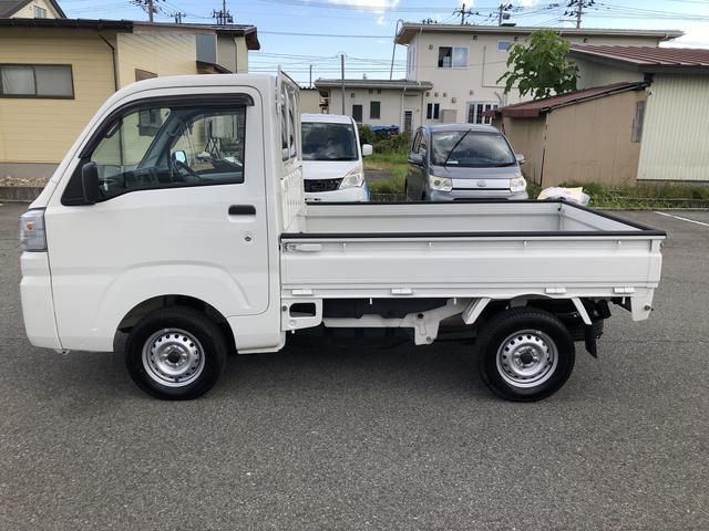 ハイゼットトラックスタンダード　４ＷＤ　走行距離３０９９ｋｍ４ＷＤ　スマートアシスト　ＡＭ／ＦＭラジオ　キーレスエントリー　スチールホイール　アイドリングストップ（山形県）の中古車