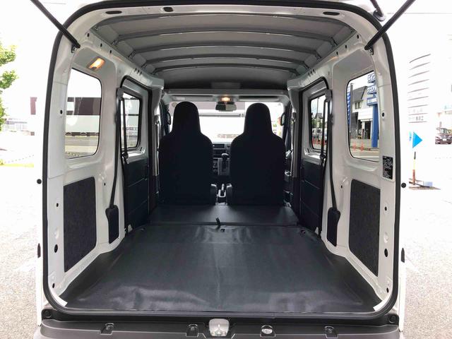 ハイゼットカーゴＤＸ　４ＷＤ　走行距離１０ｋｍ・ＡＭ／ＦＭラジオ４ＷＤ　スマートアシスト　ＡＭ／ＦＭラジオ　マニュアルエアコン　コーナーセンサー　キーレスエントリー　１２Ｖ電源　スライドドア（山形県）の中古車