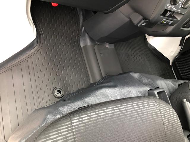 ハイゼットカーゴＤＸ　４ＷＤ　走行距離３６７ｋｍ・ＡＭ／ＦＭラジオ４ＷＤ　スマートアシスト　キーレスエントリー　コーナーセンサー　マニュアルエアコン　スライドドア　ＡＭ／ＦＭラジオ　１２Ｖ電源（山形県）の中古車