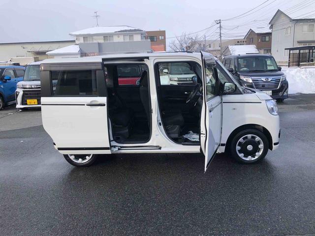 ムーヴキャンバスＧブラックアクセントＶＳ　ＳＡIII　４ＷＤ４ＷＤ　スマートアシスト　パノラマモニター　ナビ　フルホイールキャップ　ステアリングスイッチ　プッシュボタンスタート　キーフリー（山形県）の中古車