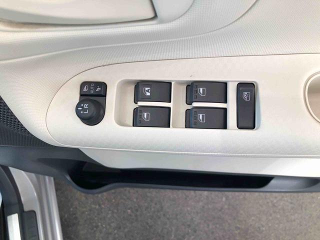 ムーヴキャンバスＸ　ＳＡIII　４ＷＤ　走行距離７６３８１ｋｍ４ＷＤ　スマートアシスト　ナビ　フルホイールキャップ　ステアリングスイッチ　キーフリーシステム　プッシュボタンスタート　オートエアコン（山形県）の中古車