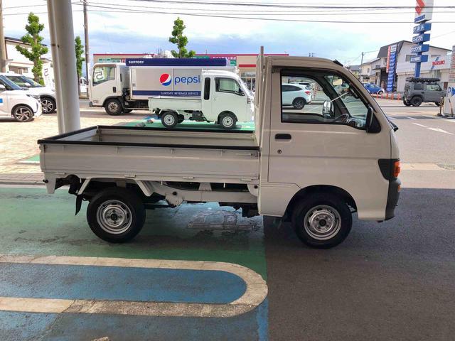 ハイゼットトラッククライマーS 4WD 走行距離71961km4WD AMラジオ マニュアルエアコン スチールホイール フロアシフト ワイドバイザー セパレートシート(山形県)の中古車