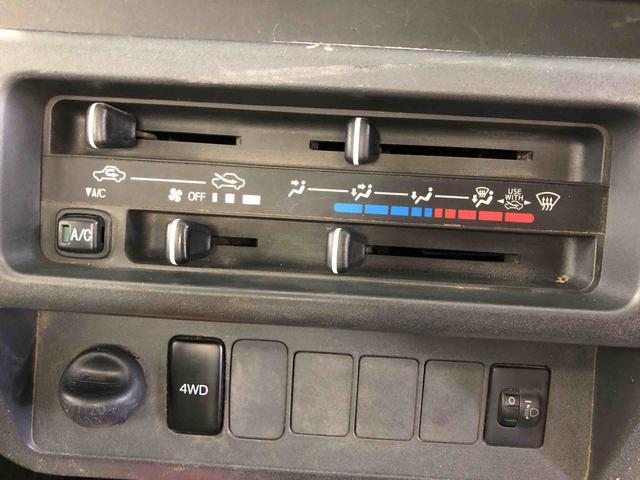 ハイゼットトラックスタンダード　４ＷＤ　走行距離６８０４９ｋｍ４ＷＤ　スマートアシスト　ＡＭ／ＦＭラジオ　キーレスエントリー　チールホイール　マニュアルエアコン（山形県）の中古車