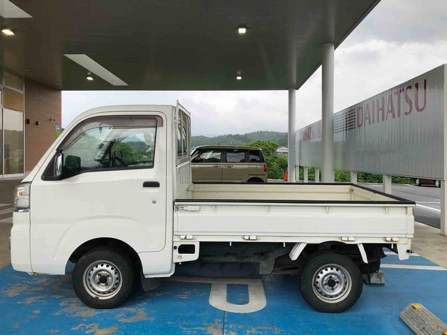 ハイゼットトラックスタンダード　４ＷＤ　走行距離４８０１０ｋｍ４ＷＤ　マニュアルシフト　ＡＭ／ＦＭラジオ　フロントフォグランプ　マニュアルエアコン　ゲートプロテクター　バッテリーカバー（山形県）の中古車