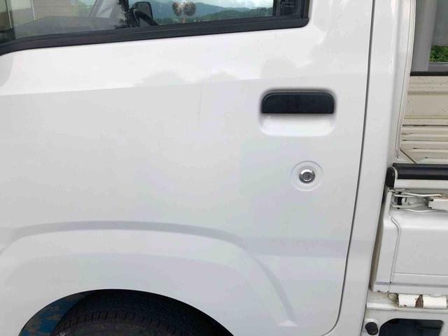 ハイゼットトラックスタンダード　４ＷＤ　走行距離４８０１０ｋｍ４ＷＤ　マニュアルシフト　ＡＭ／ＦＭラジオ　フロントフォグランプ　マニュアルエアコン　ゲートプロテクター　バッテリーカバー（山形県）の中古車