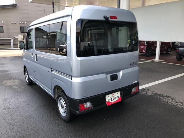 ハイゼットカーゴＤＸ　４ＷＤ　走行距離２０９６ｋｍ４ＷＤ　スマートアシスト　キーレスエントリー　オーバーヘッドシェルフ　アッパートレイ　撥水フルファブリック表皮　ユースフルナット　ＡＭ／ＦＭラジオ（山形県）の中古車