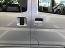 ４ＷＤ　スマートアシスト　キーレスエントリー　オーバーヘッドシェルフ　アッパートレイ　撥水フルファブリック表皮　ユースフルナット　ＡＭ／ＦＭラジオ（山形県）の中古車