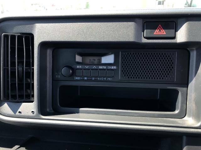 ハイゼットカーゴデラックスＳＡIII４ＷＤ　スマートアシスト　ＦＭ／ＡＭラジオ　マニュアルエアコン　キーレスエントリー　オーバーヘッドコンソール　アイドリングストップ（山形県）の中古車