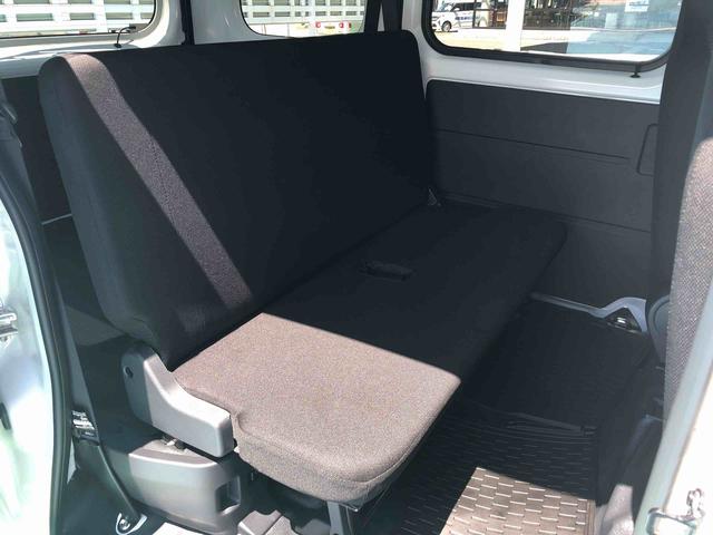 ハイゼットカーゴＤＸ　４ＷＤ　走行距離４７４ｋｍ・ＡＭ／ＦＭラジオ４ＷＤ　スマートアシスト　コーナーセンサー　ＡＭ／ＦＭラジオ　マニュアルエアコン　キーレスエントリー　アイドリングストップ　両側スライドドア（山形県）の中古車