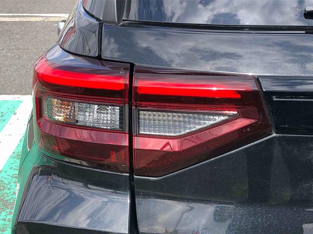 ロッキープレミアムＧ　４ＷＤ　走行距離３５５８ｋｍ４ＷＤ　スマートアシスト　アルミホイール　キーフリーシステム　オートエアコン　ステアリングスイッチ　プッシュボタンスタート　ＬＥＤヘッドランプ（山形県）の中古車