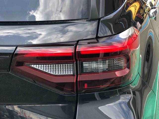 ロッキープレミアムＧ　４ＷＤ　走行距離３５５８ｋｍ４ＷＤ　スマートアシスト　アルミホイール　キーフリーシステム　オートエアコン　ステアリングスイッチ　プッシュボタンスタート　ＬＥＤヘッドランプ（山形県）の中古車