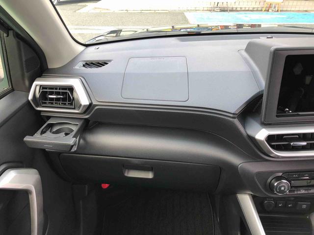 ロッキープレミアムＧ　４ＷＤ　走行距離３５５８ｋｍ４ＷＤ　スマートアシスト　アルミホイール　キーフリーシステム　オートエアコン　ステアリングスイッチ　プッシュボタンスタート　ＬＥＤヘッドランプ（山形県）の中古車