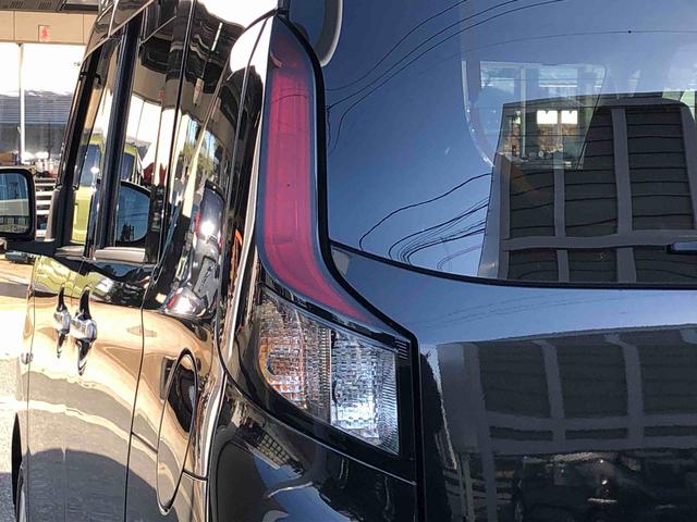 ムーヴＧ　４ＷＤ　走行距離５７２１ｋｍ４ＷＤ　スマートアシスト　１４インチアルミホイール　オートエアコン　電動パーキングブレーキ　パワースライドドア　ステアリングスイッチ（山形県）の中古車