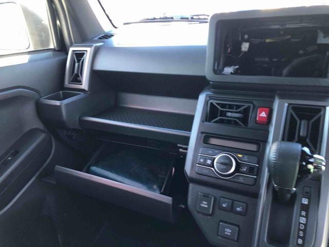 タフトＧ　クロムベンチャー　４ＷＤ　走行距離６３３１ｋｍ４ＷＤ　スマートアシスト　１５インチアルミホイール　電動パーキングブレーキ　フルＬＥＤヘッドランプ　ＬＥＤフォグランプ　キーフリーシステム（山形県）の中古車