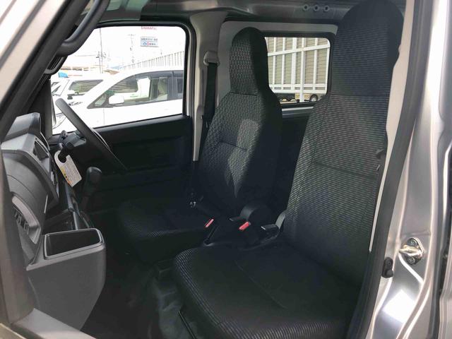 ハイゼットカーゴＤＸ　４ＷＤ　走行距離３６６０ｋｍ４ＷＤ　スマートアシスト　ＡＭ／ＦＭラジオ　キーレスエントリー　スチールホイール　マニュアルエアコン　コーナーセンサー　ユースフルナット（山形県）の中古車