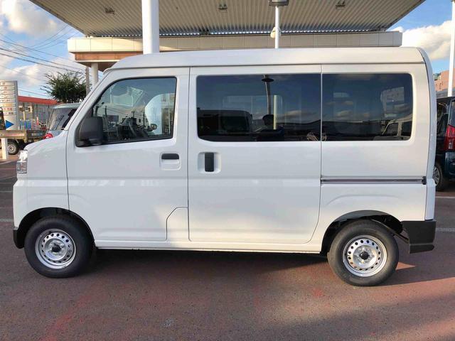 ハイゼットカーゴＤＸ　４ＷＤ　走行距離６１５ｋｍ・ＡＭ／ＦＭラジオ４ＷＤ　スマートアシスト　ＡＭ／ＦＭラジオ　コーナーセンサー　マニュアルエアコン　スチールホイール　キーレスエントリー　スライドドア（山形県）の中古車