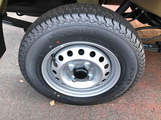 ハイゼットトラックジャンボエクストラ　４ＷＤ　走行距離１０ｋｍ４ＷＤ　スマートアシスト　プッシュボタンスタート　メッキフロントグリル　電動格納式ドアミラー　格納式テールゲートチェーン　荷台ステップ　オーバーヘッドシェルフ（山形県）の中古車