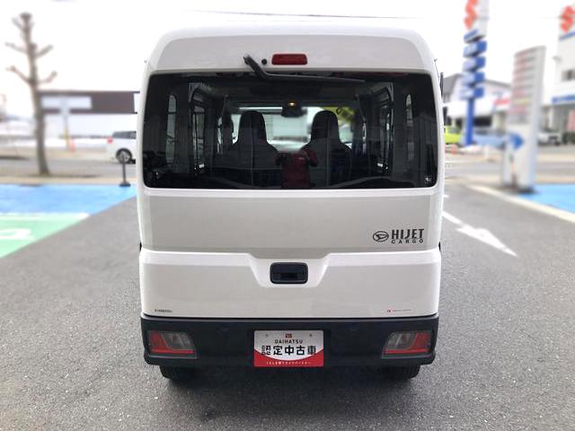 ハイゼットカーゴＤＸ　４ＷＤ　走行距離５８０ｋｍ・ＡＭ／ＦＭラジオ４ＷＤ　スマートアシスト　マニュアルエアコン　ＡＭ／ＦＭラジオ　キーレスエントリー　セパレートシート（山形県）の中古車