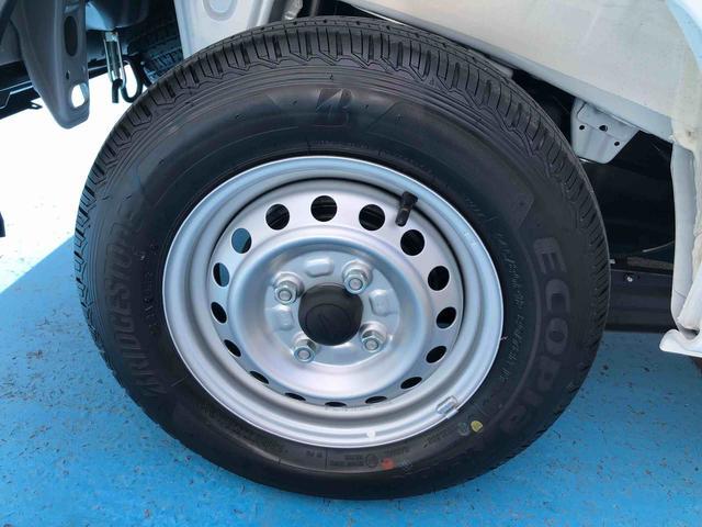 ハイゼットカーゴＤＸ　４ＷＤ　走行距離９２２ｋｍ・ＡＭ／ＦＭラジオ４ＷＤ　スマートアシスト　ＡＭ／ＦＭラジオ　コーナーセンサー　スチールホイール　マニュアルエアコン　キーレスエントリー　アイドリングストップ（山形県）の中古車