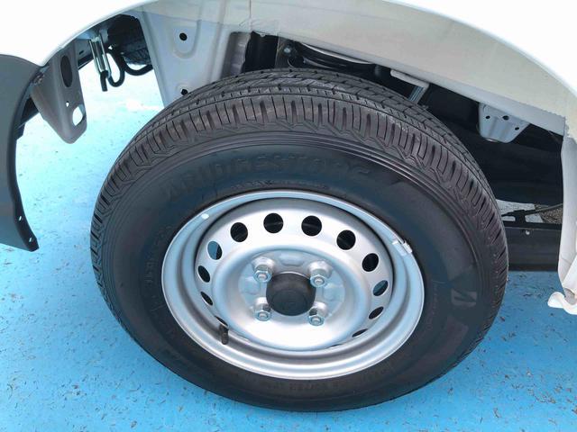 ハイゼットカーゴＤＸ　４ＷＤ　走行距離９９４ｋｍ・ＡＭ／ＦＭラジオ４ＷＤ　スマートアシスト　ＡＭ／ＦＭラジオ　コーナーセンサー　マニュアルエアコン　キーレスエントリー　アイドリングストップ（山形県）の中古車