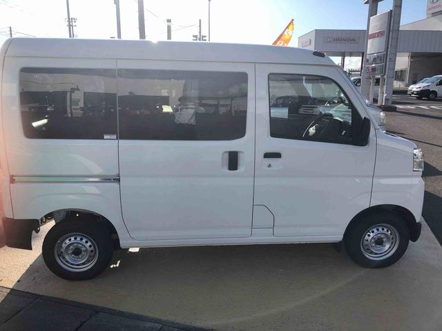 ハイゼットカーゴＤＸ　４ＷＤ　走行距離６５８ｋｍ４ＷＤ　スマートアシスト　マニュアルエアコン　ＡＭ／ＦＭラジオ　スチールホイール　キーレスエントリー　コーナーセンサー（山形県）の中古車