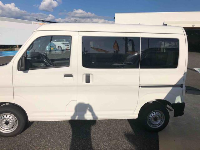 ハイゼットカーゴＤＸ　４ＷＤ　走行距離６５８ｋｍ４ＷＤ　スマートアシスト　マニュアルエアコン　ＡＭ／ＦＭラジオ　スチールホイール　キーレスエントリー　コーナーセンサー（山形県）の中古車