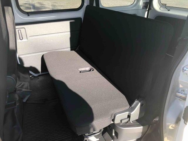 ハイゼットカーゴＤＸ　４ＷＤ　走行距離６５８ｋｍ４ＷＤ　スマートアシスト　マニュアルエアコン　ＡＭ／ＦＭラジオ　スチールホイール　キーレスエントリー　コーナーセンサー（山形県）の中古車