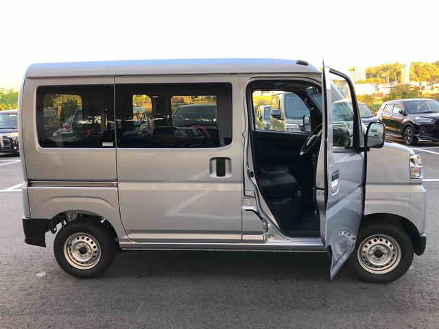 ハイゼットカーゴＤＸ　４ＷＤ　走行距離５２４ｋｍ・ＣＤチューナー４ＷＤ　スマートアシスト　ＣＤチューナー　マニュアルエアコン　スチールホイール　コーナーセンサー　キーレスエントリー（山形県）の中古車