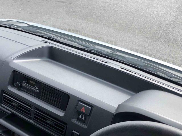 ハイゼットカーゴDX 4WD 走行距離5577km・AM/FMラジオ4WD スマートアシスト キーレスエントリー コーナーセンサー マニュアルエアコン AM/FMラジオ オーバーヘッドコンソール(山形県)の中古車