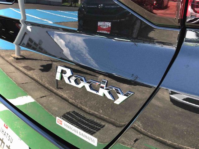 ロッキープレミアムG4WD スマートアシスト プッシュボタンスタート キーフリーシステム フルLEDヘッドランプ 運転席助手席シートヒーター 本革巻ステアリングホイール オートエアコン(山形県)の中古車
