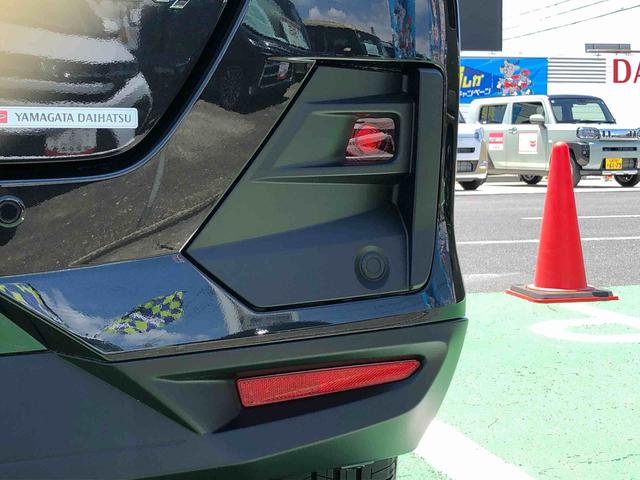 ロッキープレミアムG4WD スマートアシスト プッシュボタンスタート キーフリーシステム フルLEDヘッドランプ 運転席助手席シートヒーター 本革巻ステアリングホイール オートエアコン(山形県)の中古車