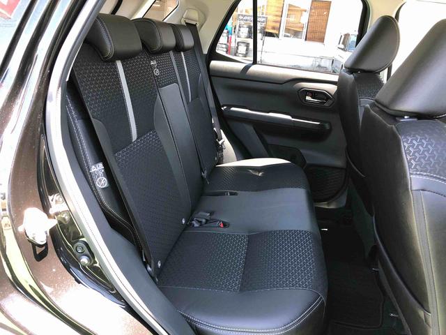 ロッキープレミアムG4WD スマートアシスト プッシュボタンスタート キーフリーシステム フルLEDヘッドランプ 運転席助手席シートヒーター 本革巻ステアリングホイール オートエアコン(山形県)の中古車