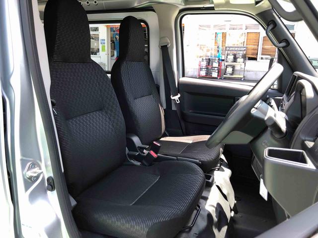 ハイゼットカーゴDX 4WD 走行距離2282km4WD スマートアシスト キーレスエントリー AM/FMラジオ キーレスエントリー オーバーヘッドシェルフ 撥水フルファブリックシート ユースフルナット(山形県)の中古車