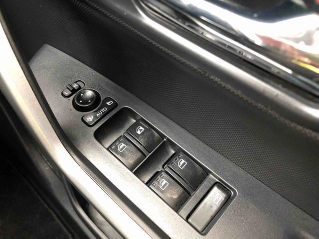 ロッキープレミアム　４ＷＤ　走行距離７２７８０ｋｍ４ＷＤ　スマートアシスト　プッシュボタンスタート　キーフリーシステム　カーナビゲーション　フロントフォグランプ　クルーズコントロール　アルミホイール　オートエアコン（山形県）の中古車