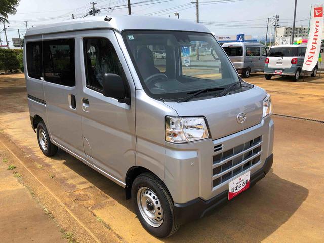 ハイゼットカーゴＤＸ　４ＷＤ　走行距離３０００ｋｍ・ＡＭ／ＦＭラジオ４ＷＤ　スマートアシスト　マニュアルエアコン　コーナーセンサー　ＡＭ／ＦＭラジオ　１２Ｖ電源　キーレスエントリー（山形県）の中古車