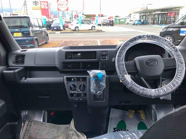 ハイゼットカーゴＤＸ　４ＷＤ　走行距離１６１６ｋｍ・ＡＭ／ＦＭラジオ４ＷＤ　スマートアシスト　ＡＭ／ＦＭラジオ　マニュアルエアコン　キーレスエントリー　コーナーセンサー　１２Ｖ電源　アイドリングストップ（山形県）の中古車