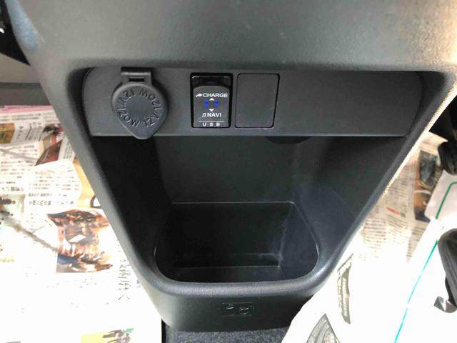 ムーヴキャンバスＧホワイトアクセントリミテッド　ＳＡIII　２ＷＤ２ＷＤ　スマートアシスト　オートエアコン　カーナビゲーション　キーフリーシステム　プッシュボタンスタート　フルホイールキャップ　ベンチシート（山形県）の中古車